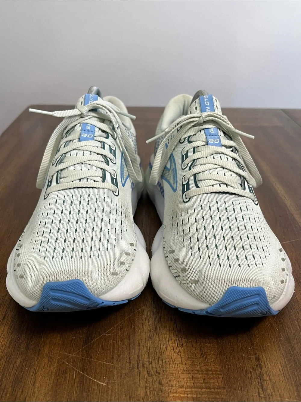 Brooks Glycerin GTS 20 Running Shoes - Light Ocean Blue Womens Size 11 B
